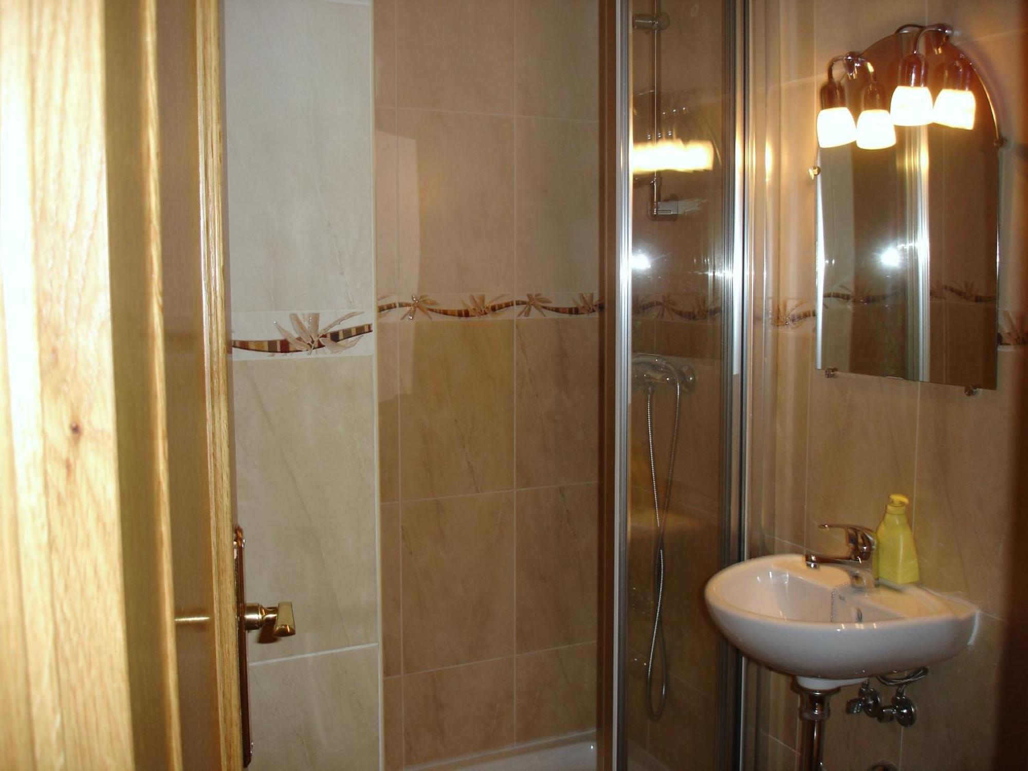 Hostal Puerta Bonita Vista Alegre Madrid Luaran gambar