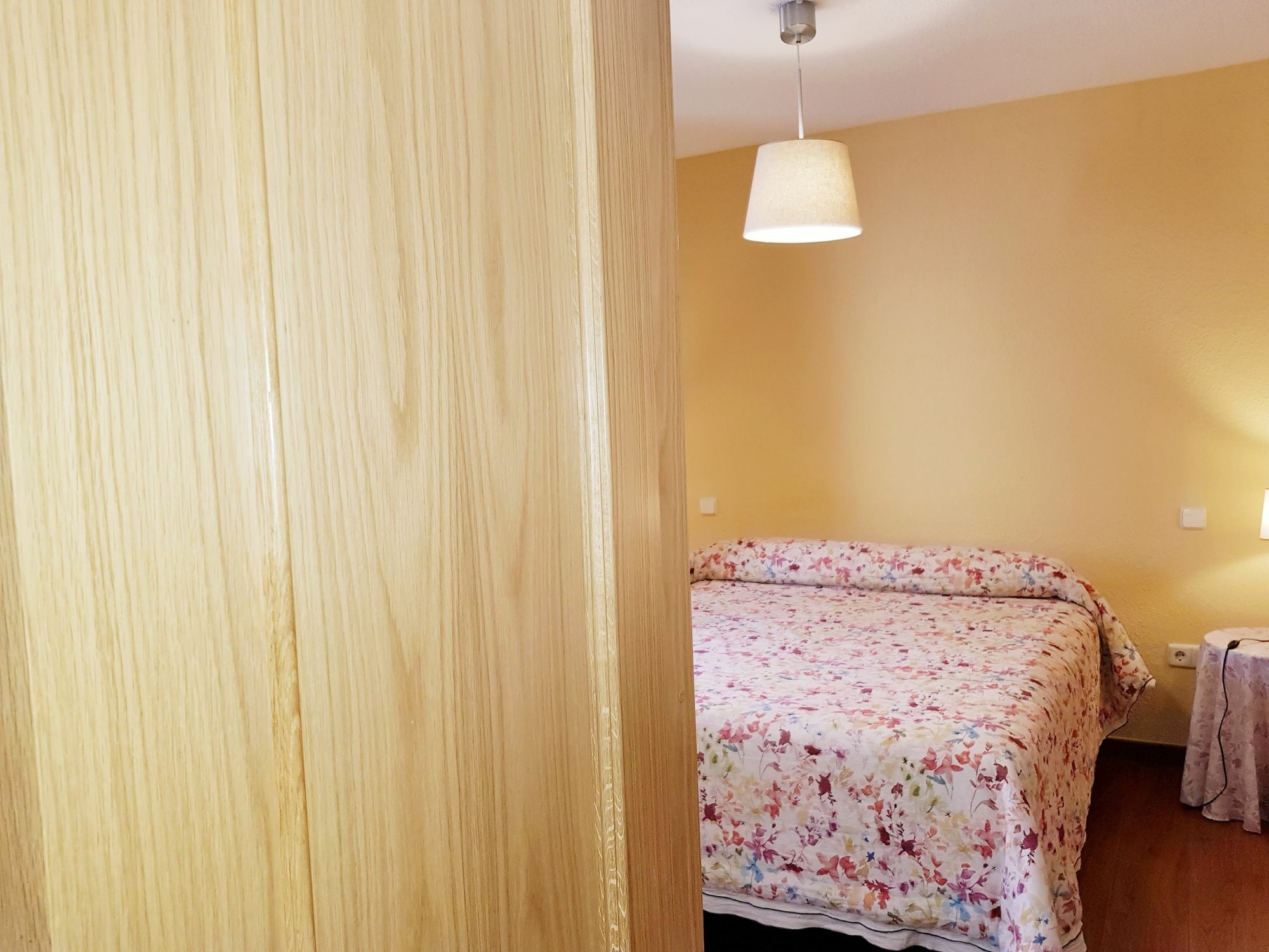 Hostal Puerta Bonita Vista Alegre Madrid Luaran gambar